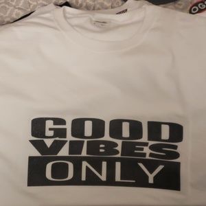 Good Vibes Only Tee